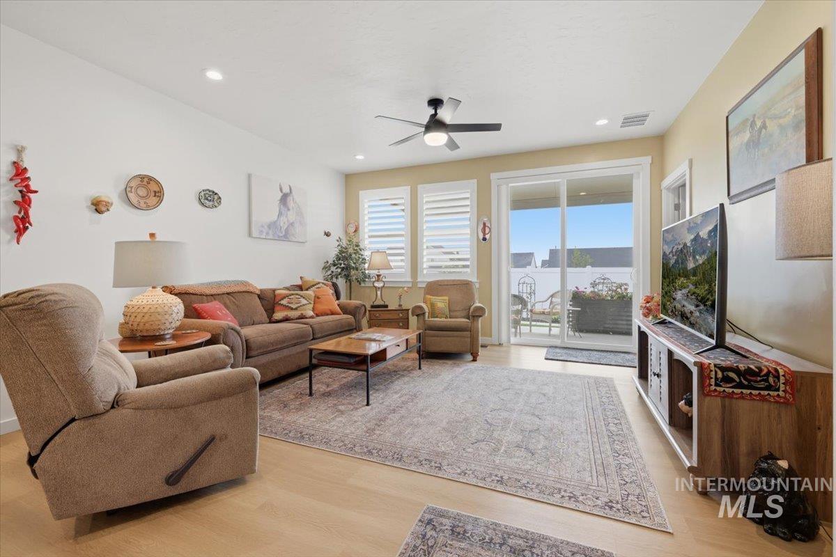 14591 Wing Spread Ct. Property Photo 10