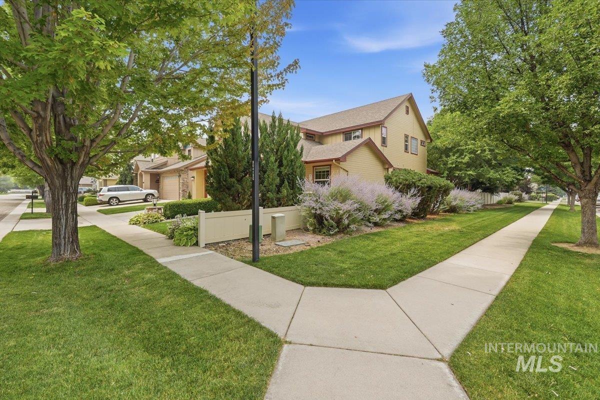 4073 S Cubola Ave Property Photo 2