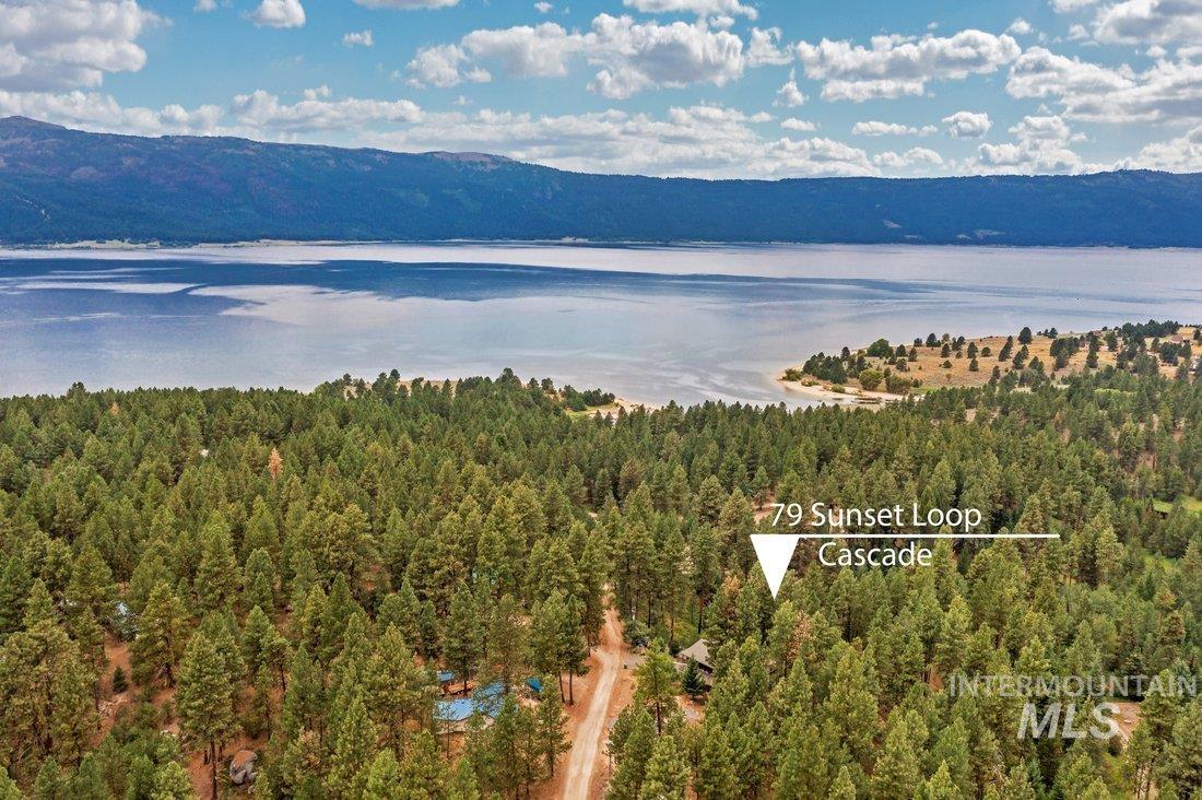 79 Sunset Loop Property Photo 2