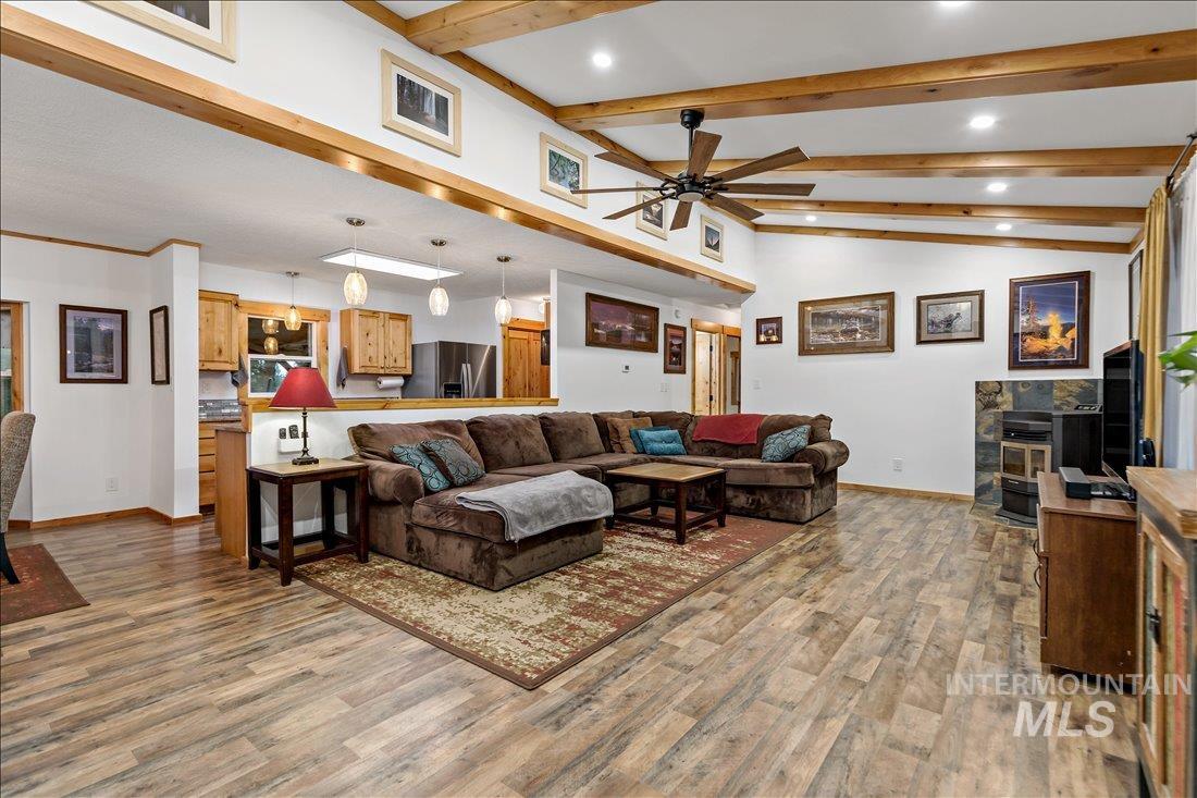 79 Sunset Loop Property Photo 7