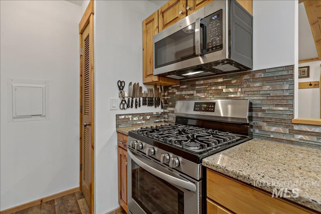 79 Sunset Loop Property Photo 12
