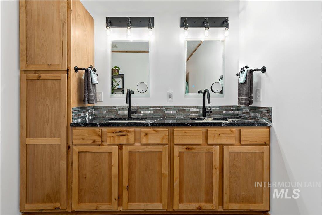 79 Sunset Loop Property Photo 24