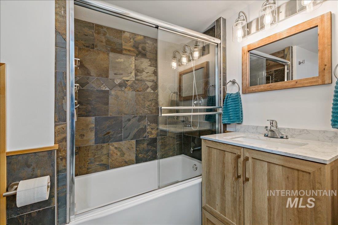 79 Sunset Loop Property Photo 32