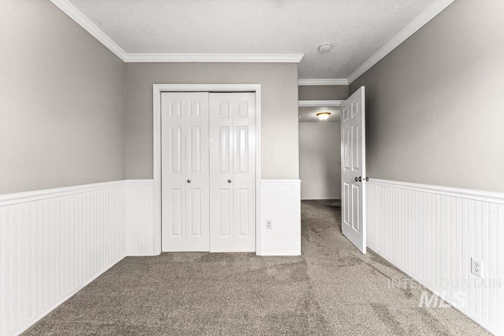 453 E Chapparosa Dr Property Photo 23