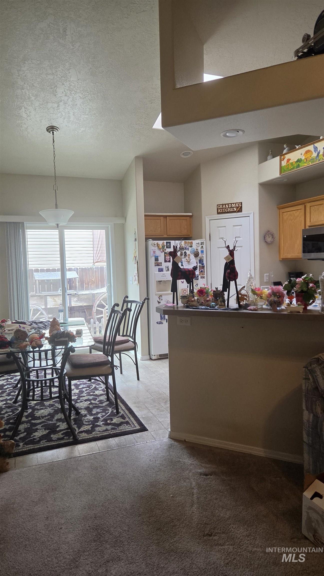 58 N Poplar Forest Place Property Photo 4