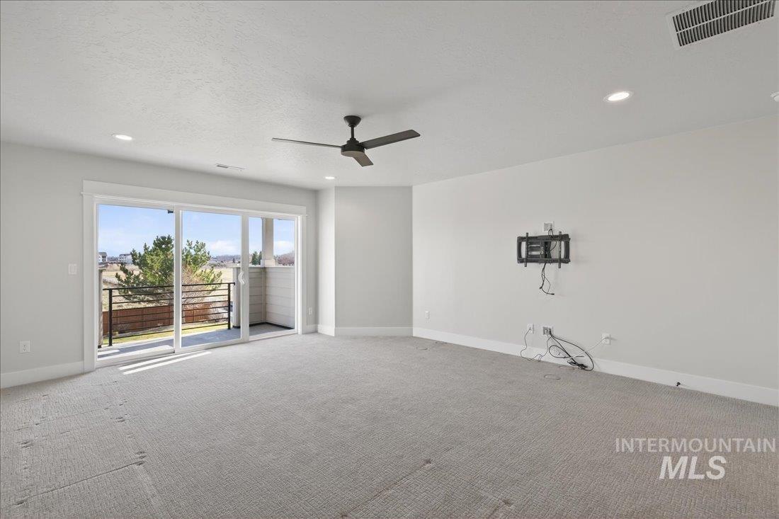 604 S Rivermist Ave Property Photo 23