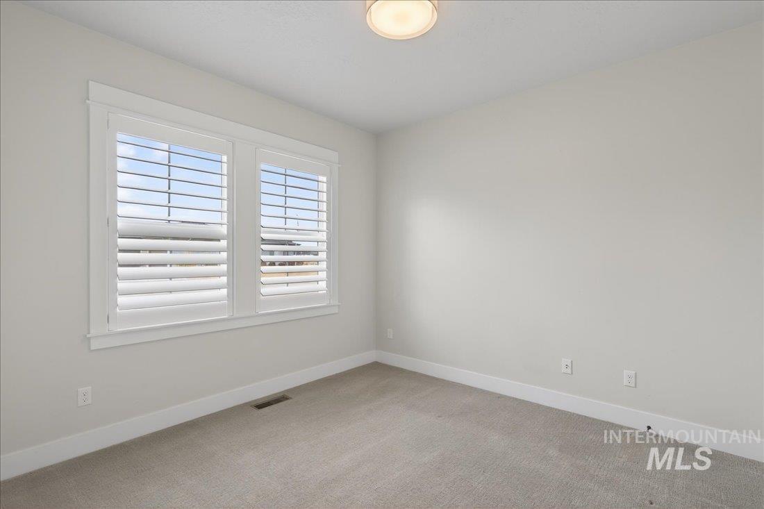 604 S Rivermist Ave Property Photo 27