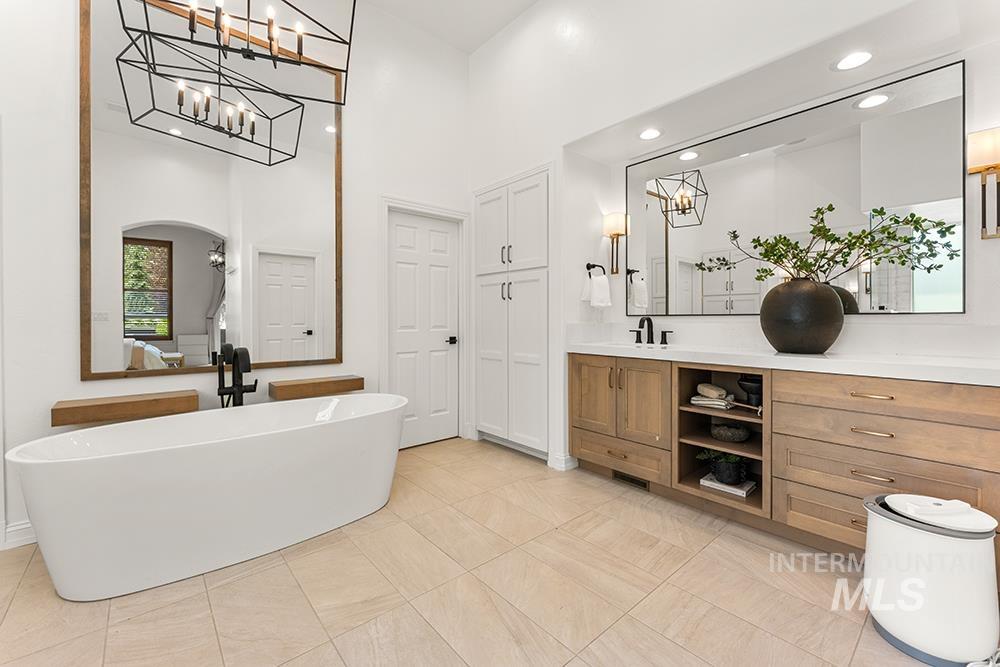 6676 N Double Eagle Ln Property Photo 27
