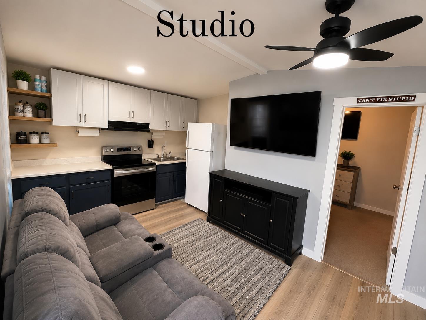1205 Chicago St Property Photo 14