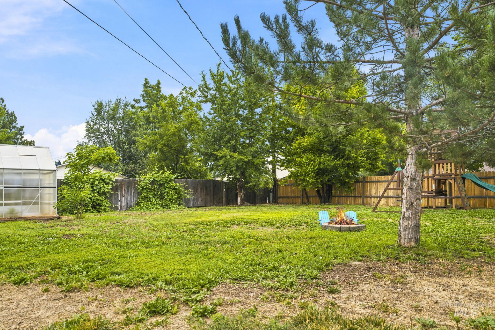 1609 E Beech St Property Photo 29