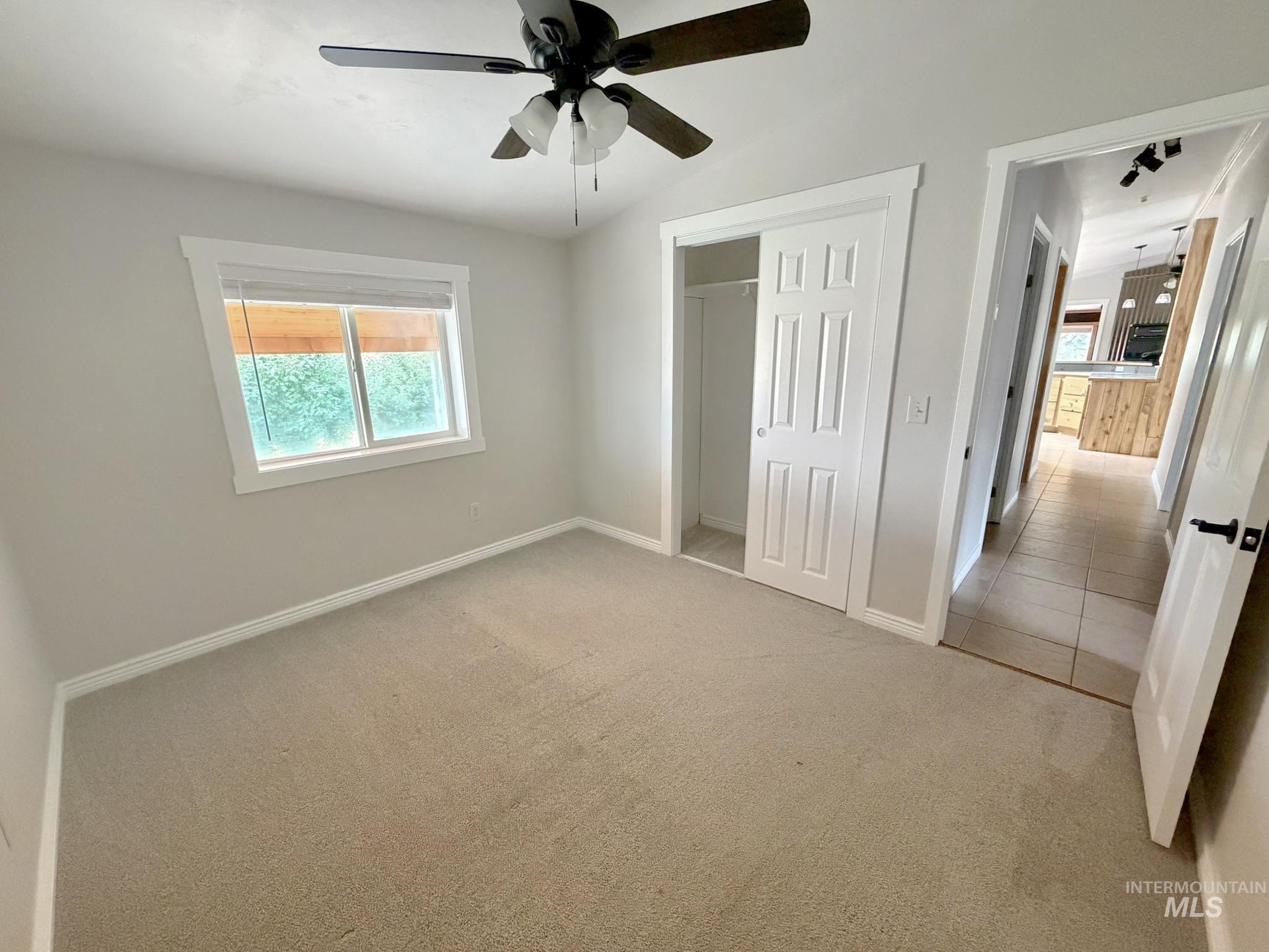 2469 Hague Rd Property Photo 22