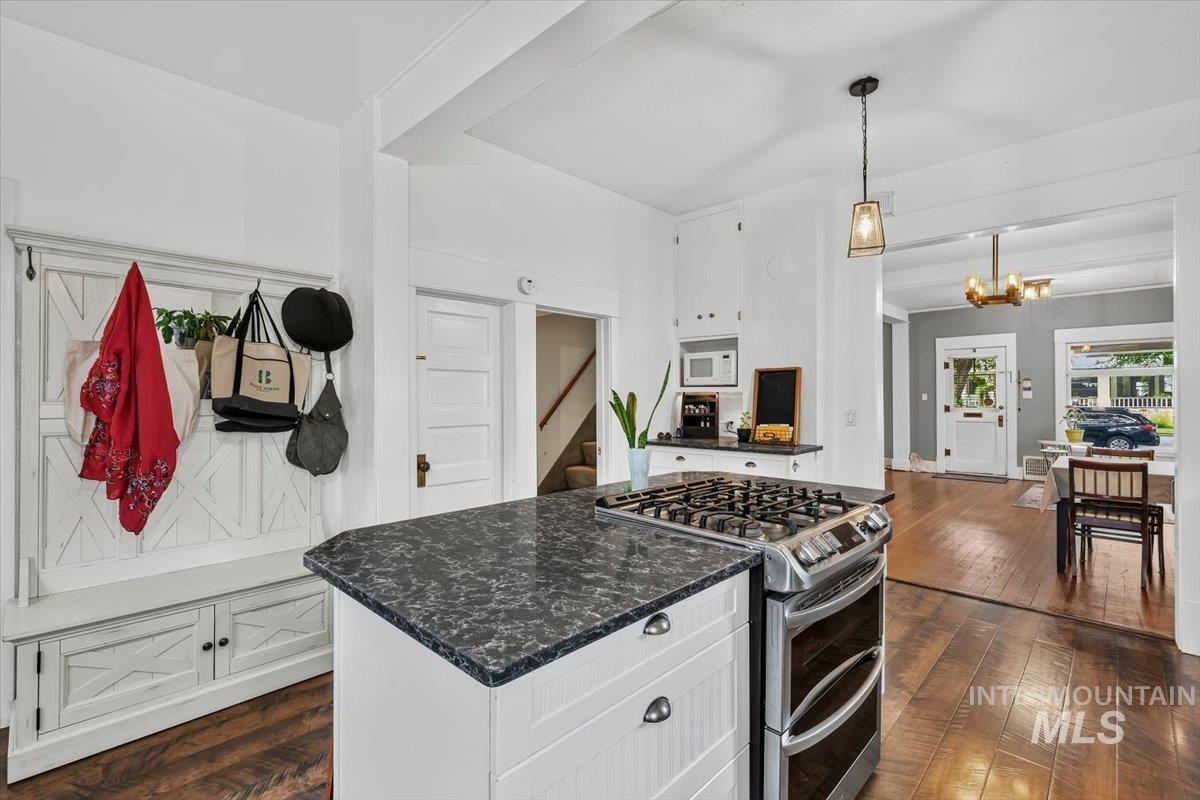 1401 Cleveland Blvd Property Photo 3