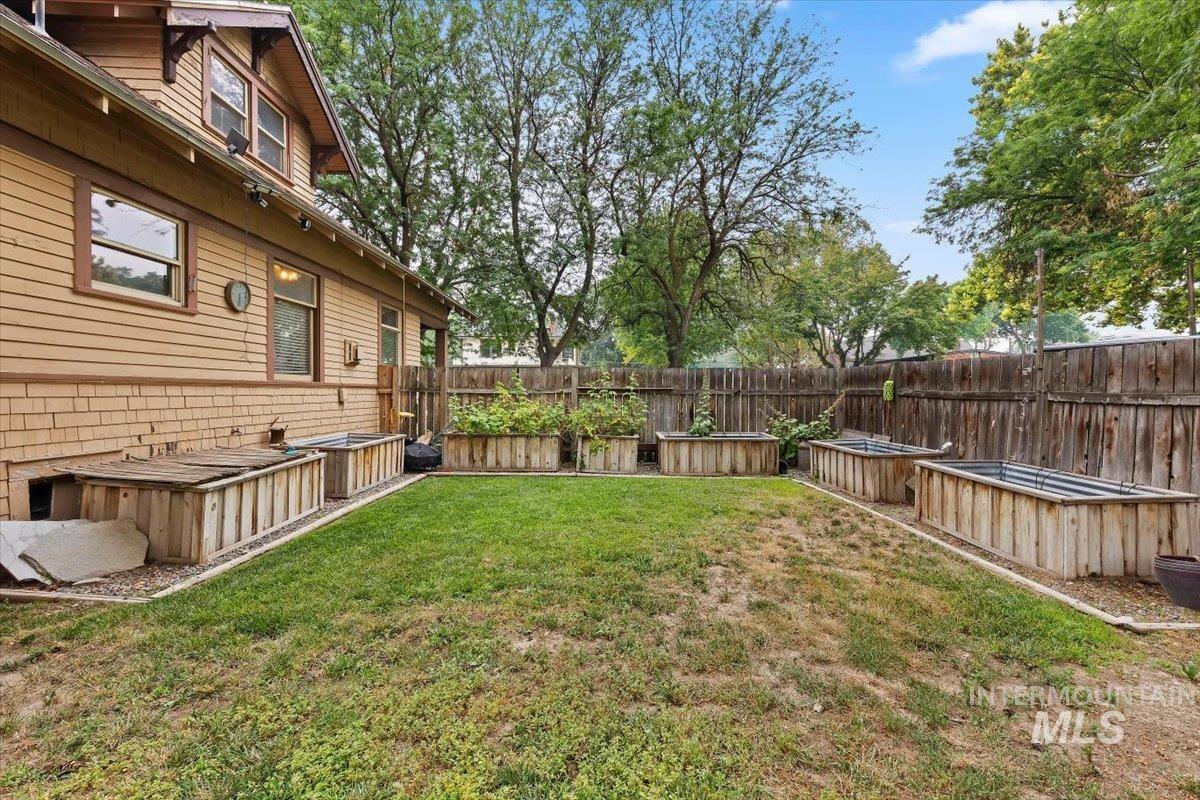 1401 Cleveland Blvd Property Photo 31
