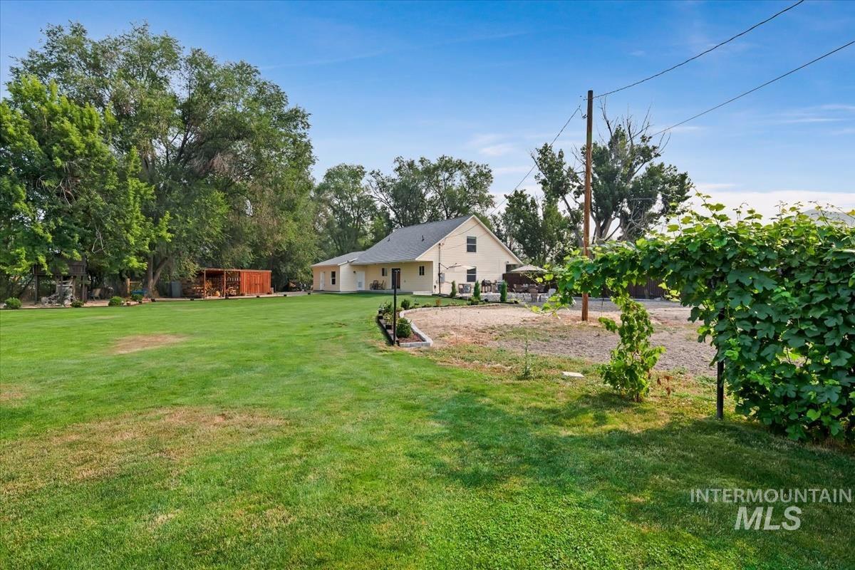 983 N Plaza Rd Property Photo 4