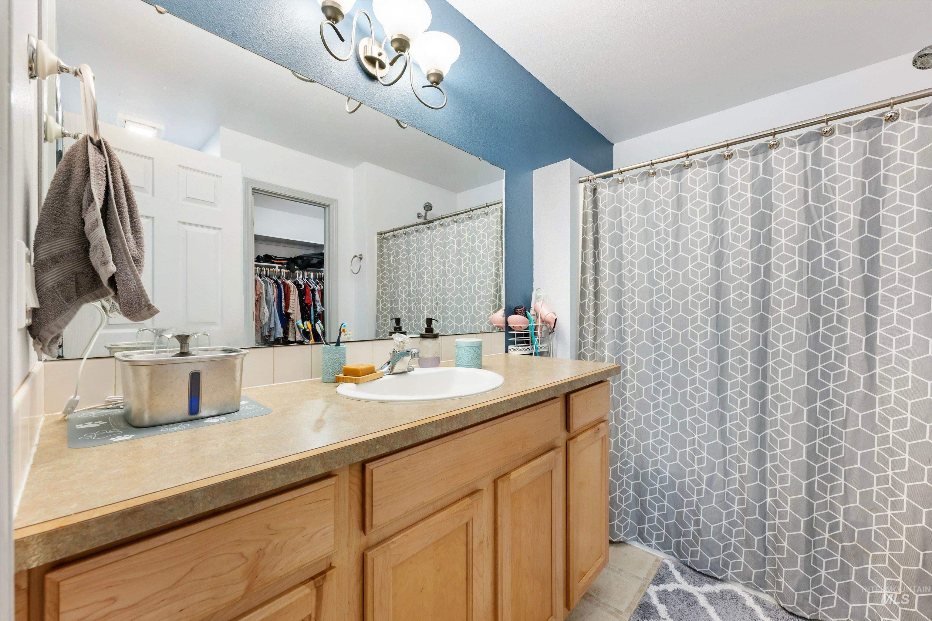 464 Nw Jerome Ave Property Photo 16