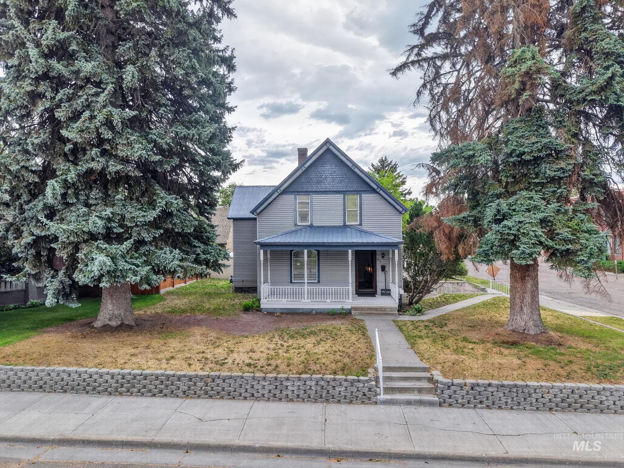 310 Elm Street Property Photo 1