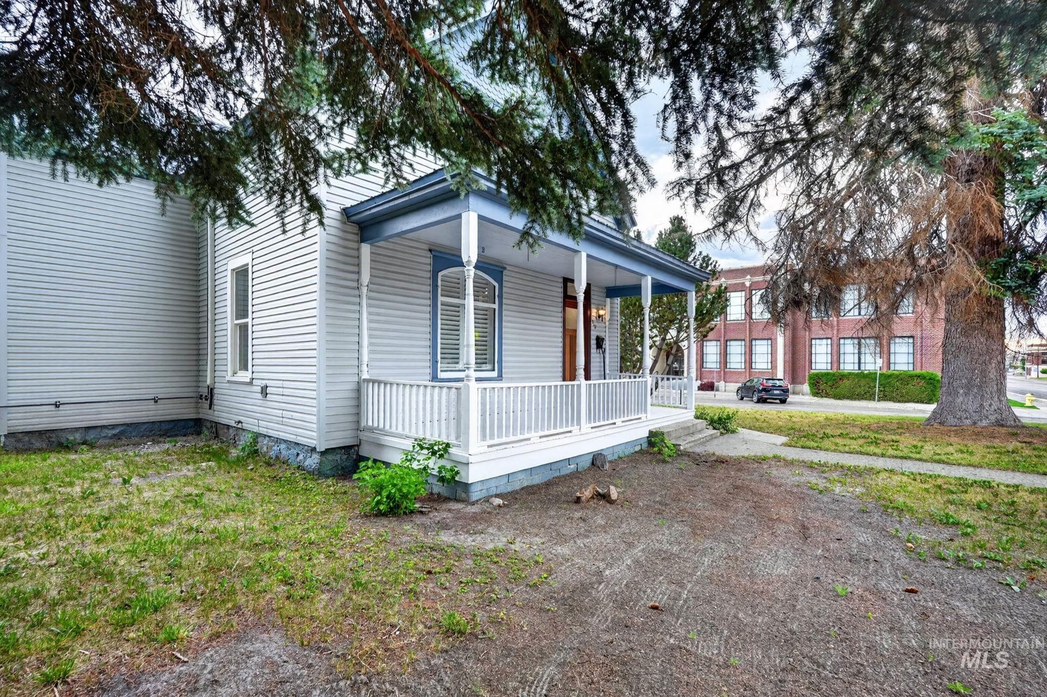 310 Elm Street Property Photo 41