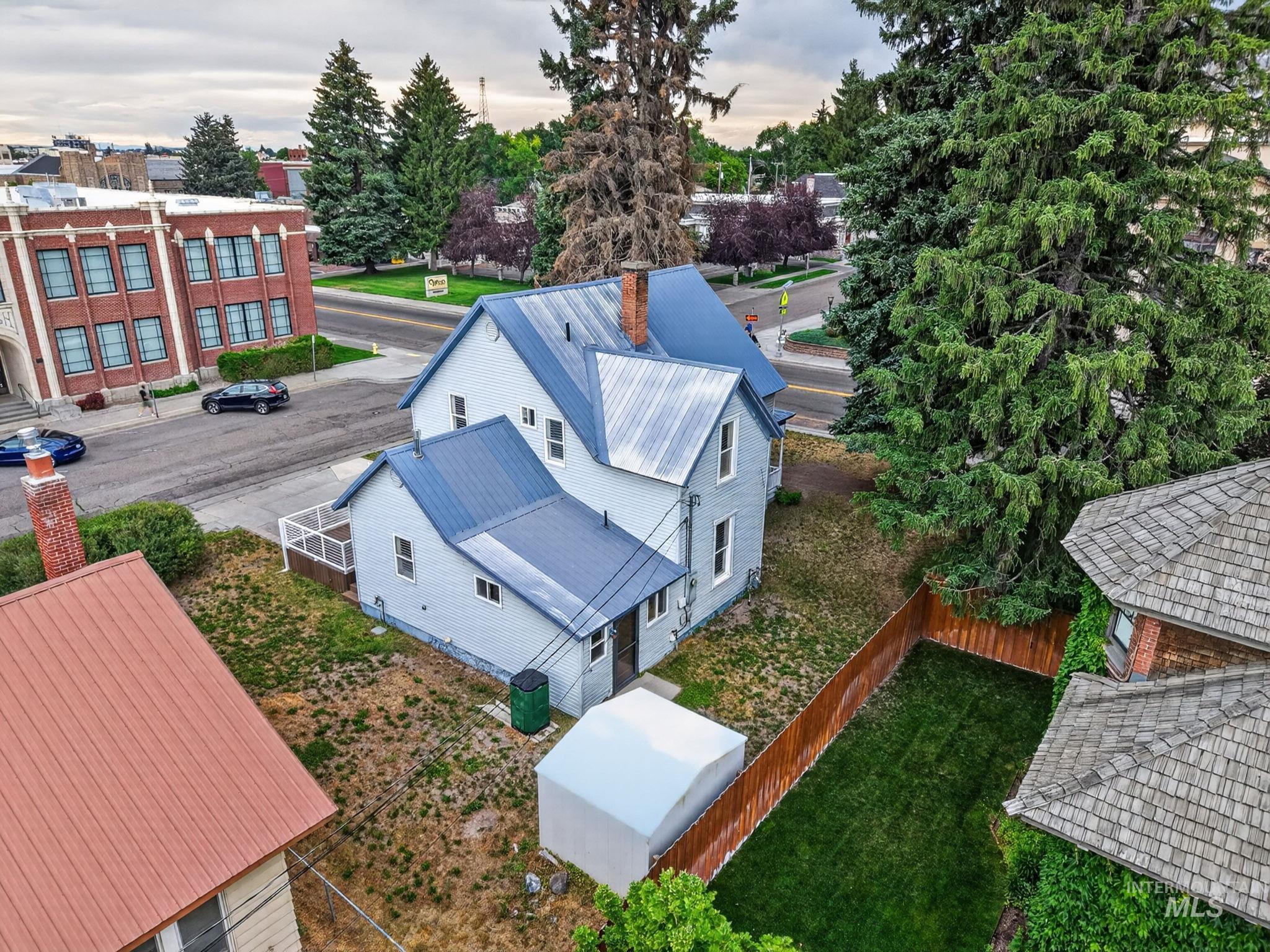 310 Elm Street Property Photo 46