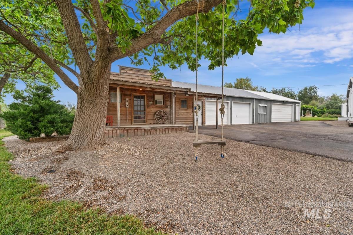 1200 Beverly Ave. Property Photo 3