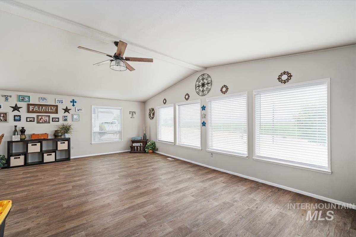 1200 Beverly Ave. Property Photo 5
