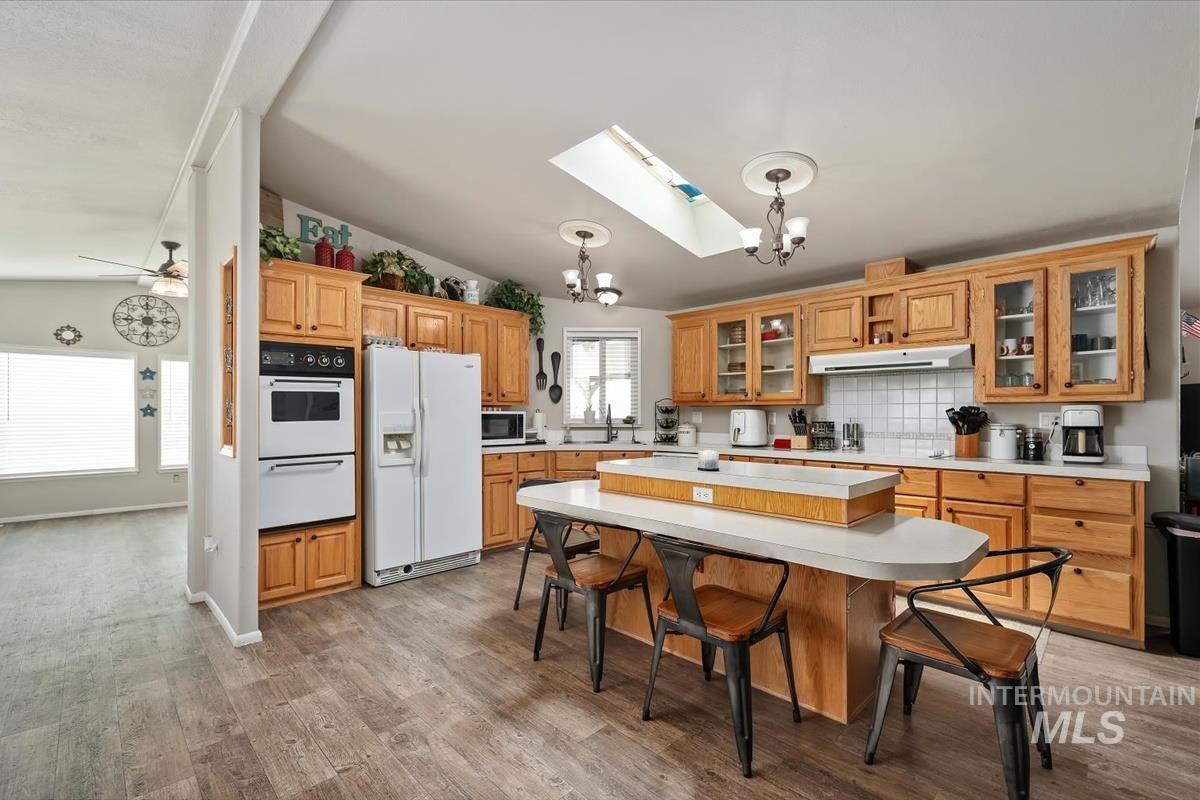 1200 Beverly Ave. Property Photo 8