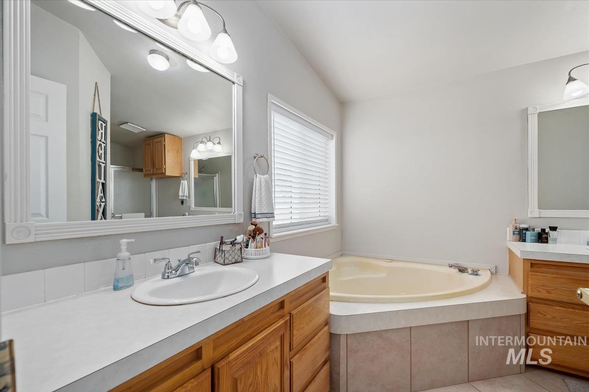 1200 Beverly Ave. Property Photo 19