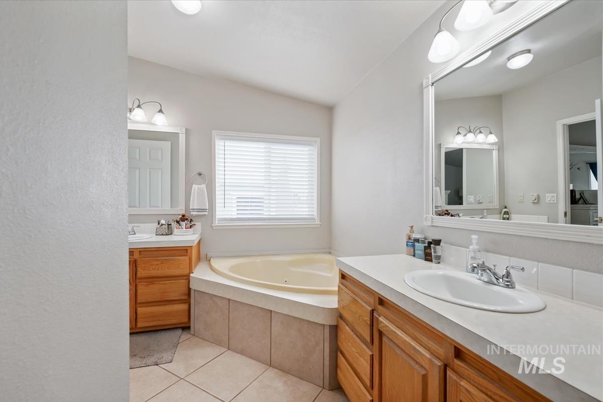 1200 Beverly Ave. Property Photo 20