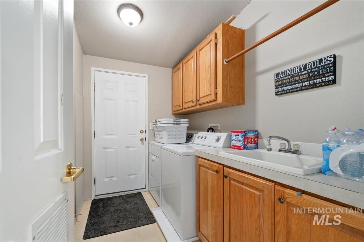 1200 Beverly Ave. Property Photo 24
