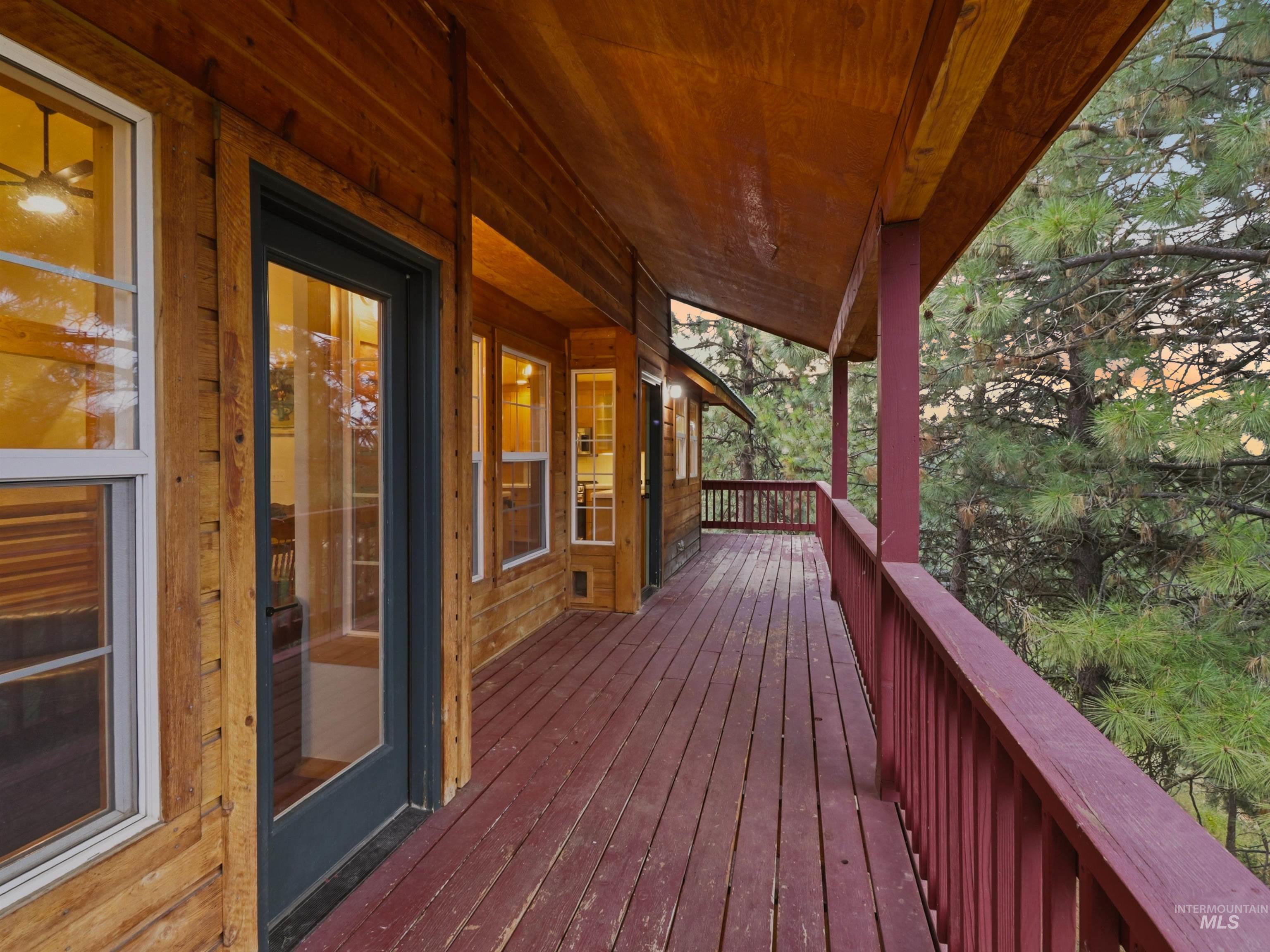 242 Wilderness Way Property Photo 5