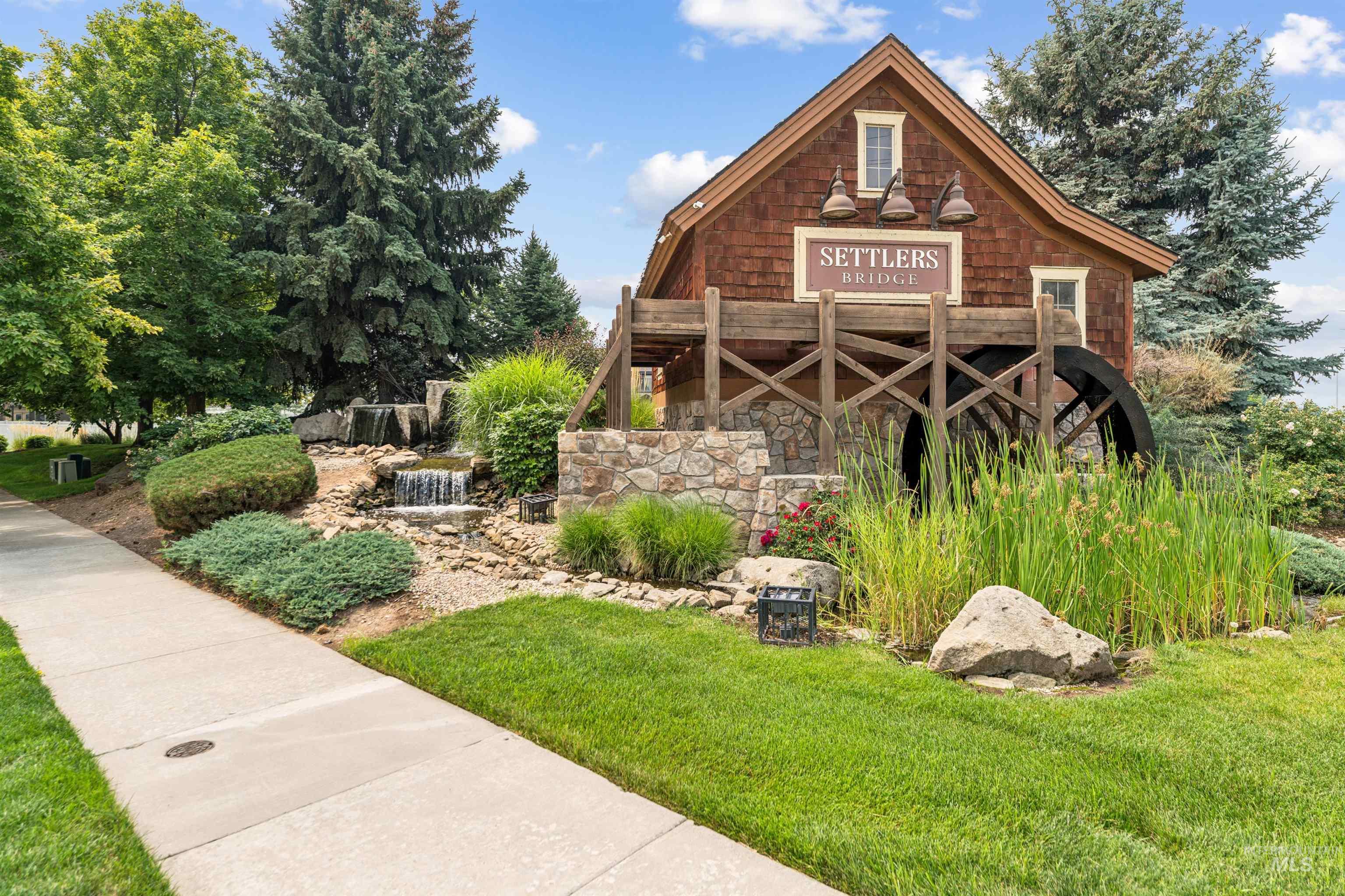 1902 E Mountain Man Property Photo 40