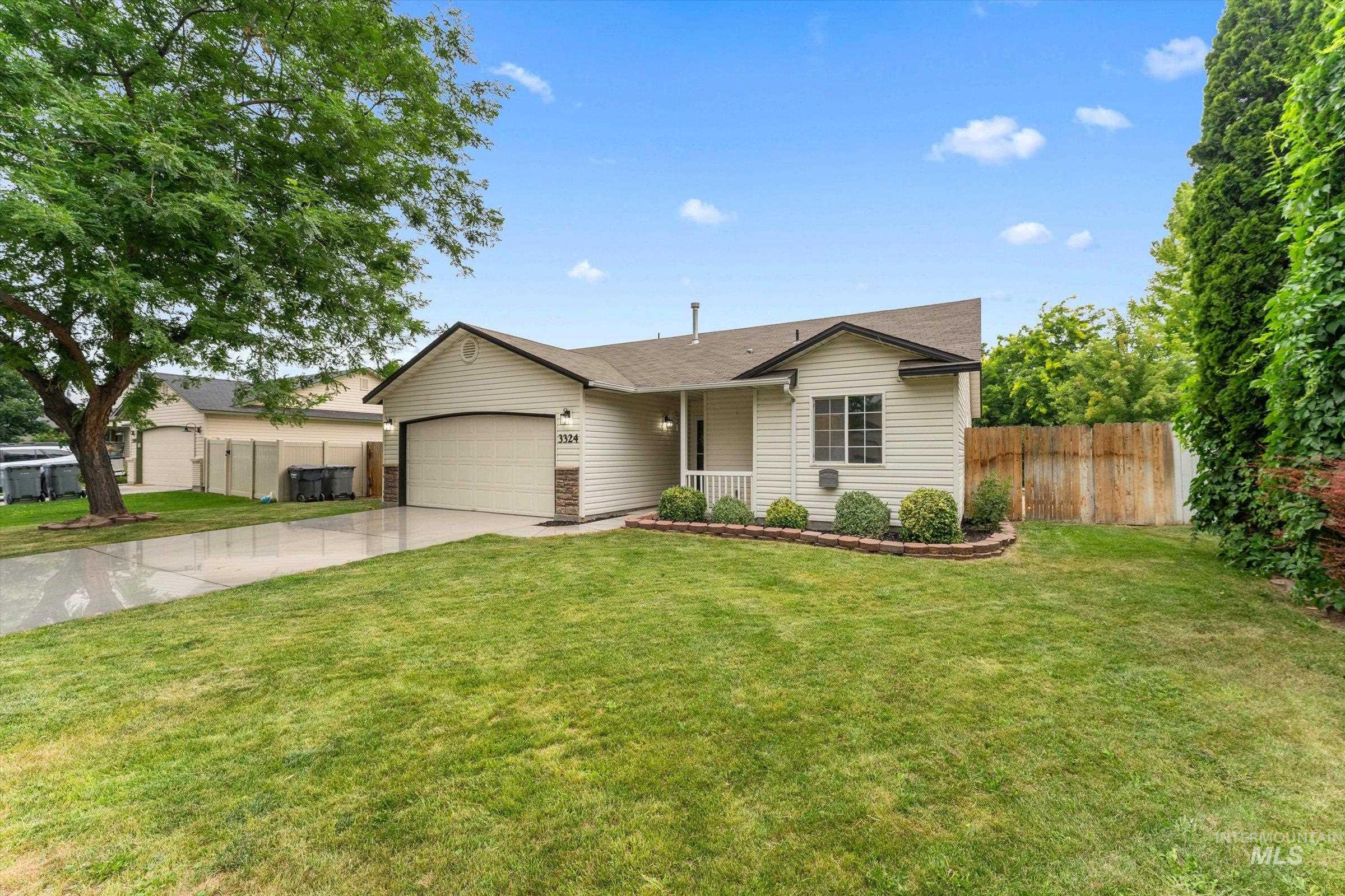 3324 E Princess Amy Ct Property Photo 2