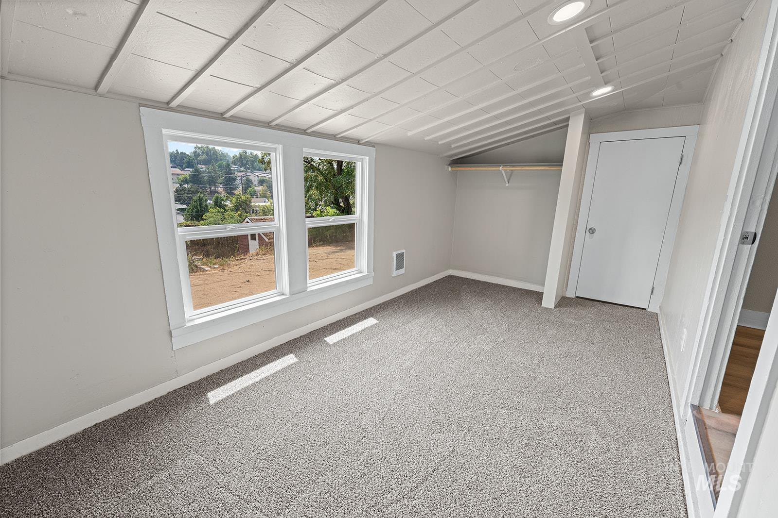708 15th Avenue Property Photo 11