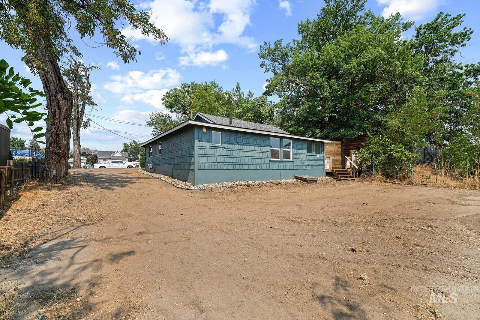 708 15th Avenue Property Photo 16