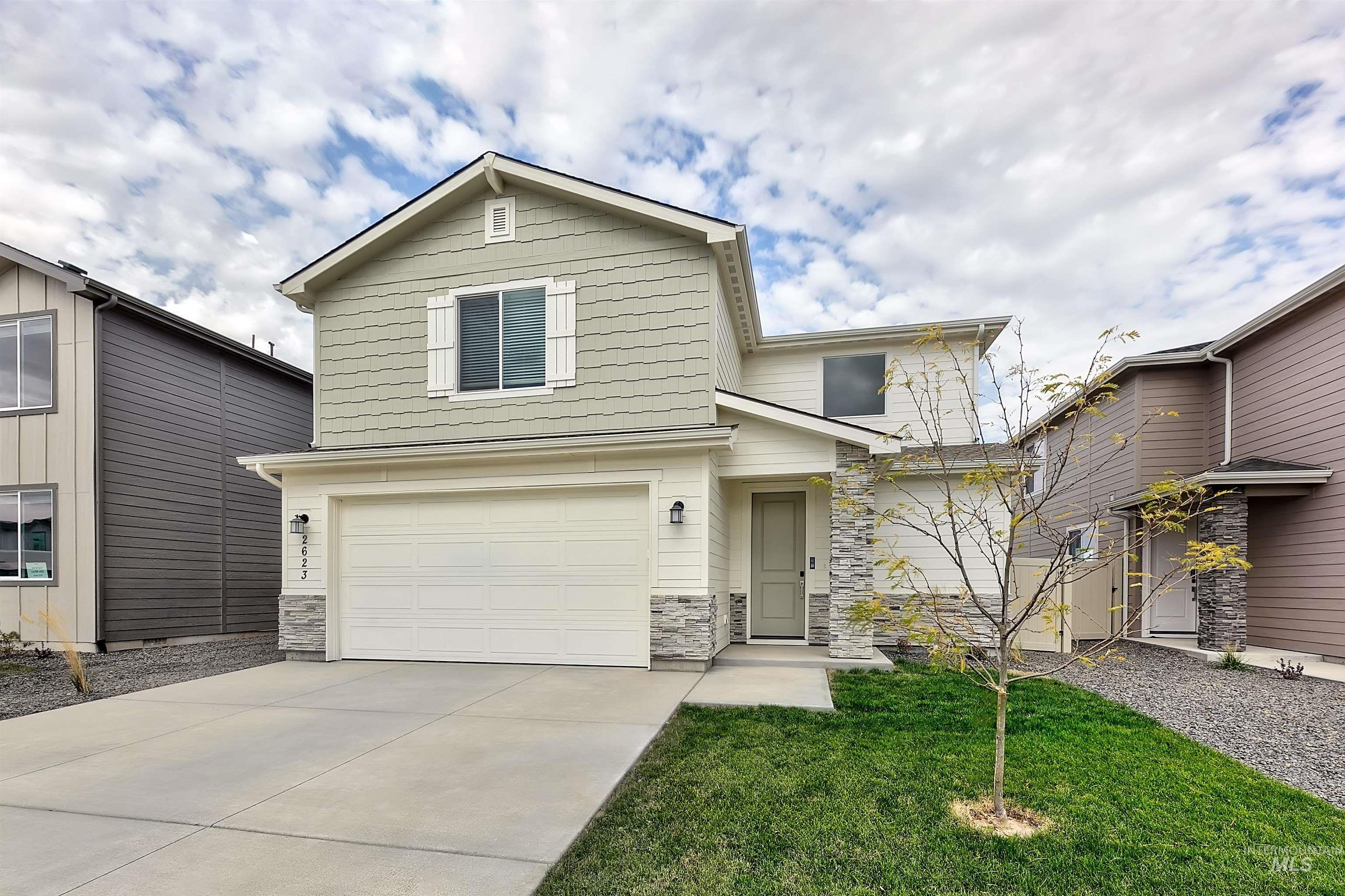 2623 Fall Line St Property Photo 1