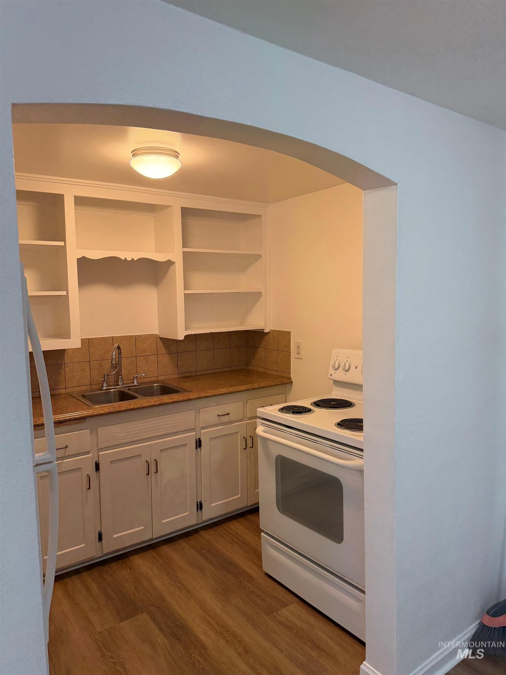 6105 W Post Street Property Photo 3