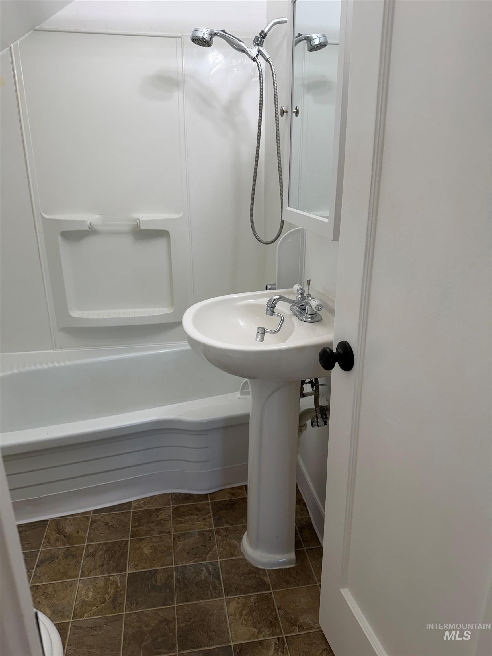 6105 W Post Street Property Photo 8