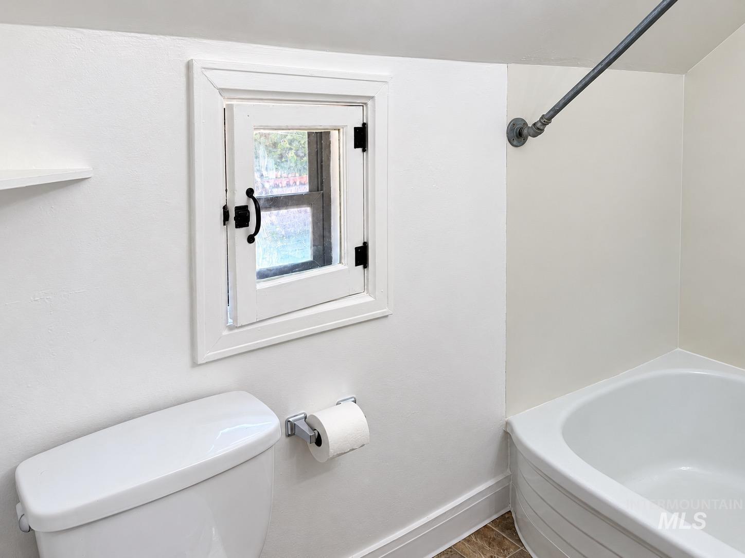 6105 W Post Street Property Photo 8