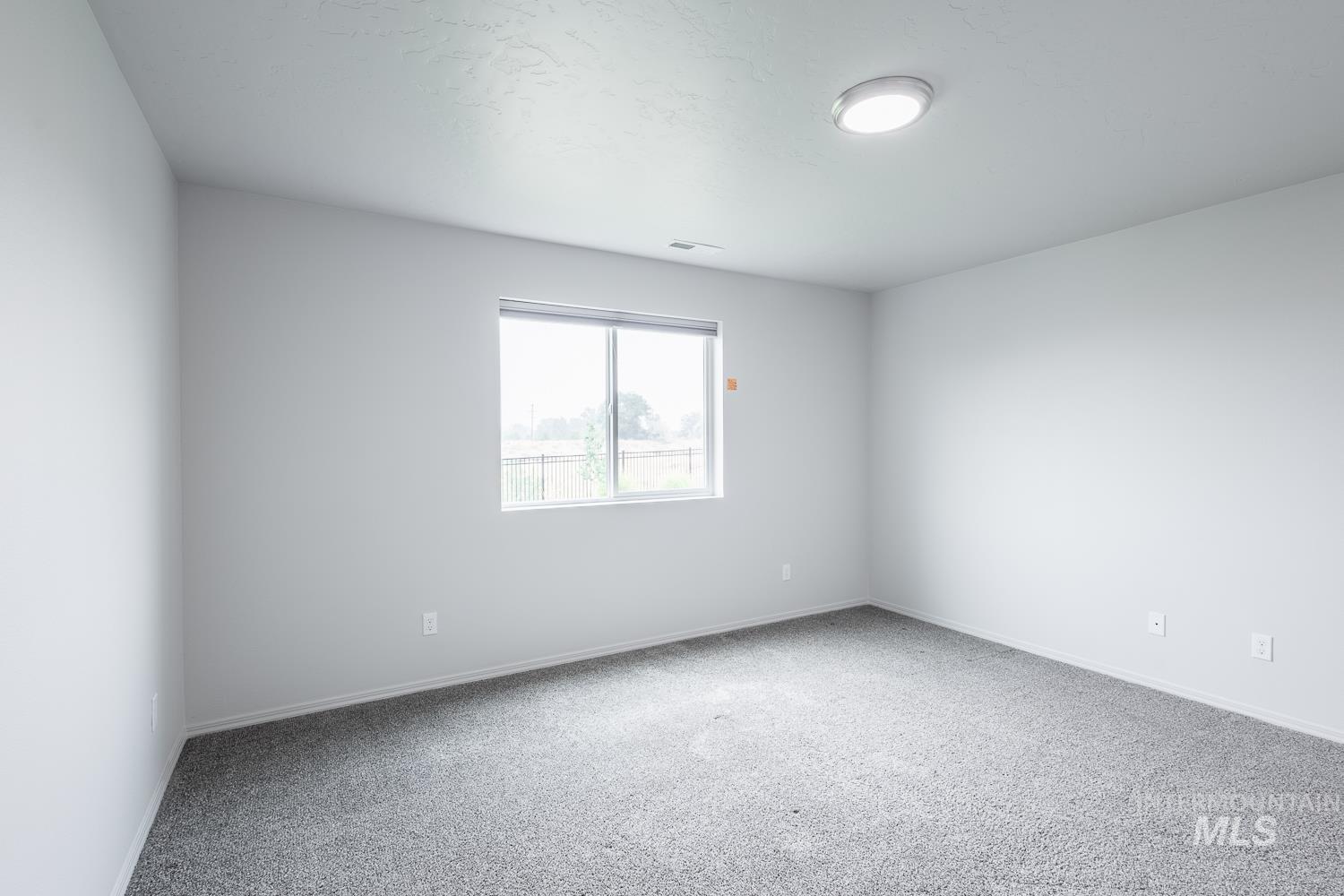 1545 N Thistle Dr Property Photo 23