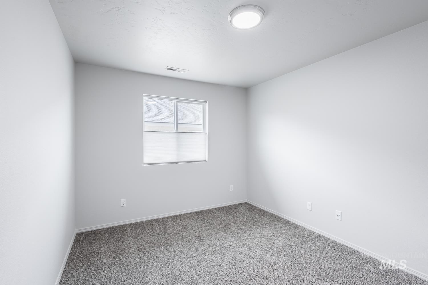1545 N Thistle Dr Property Photo 34
