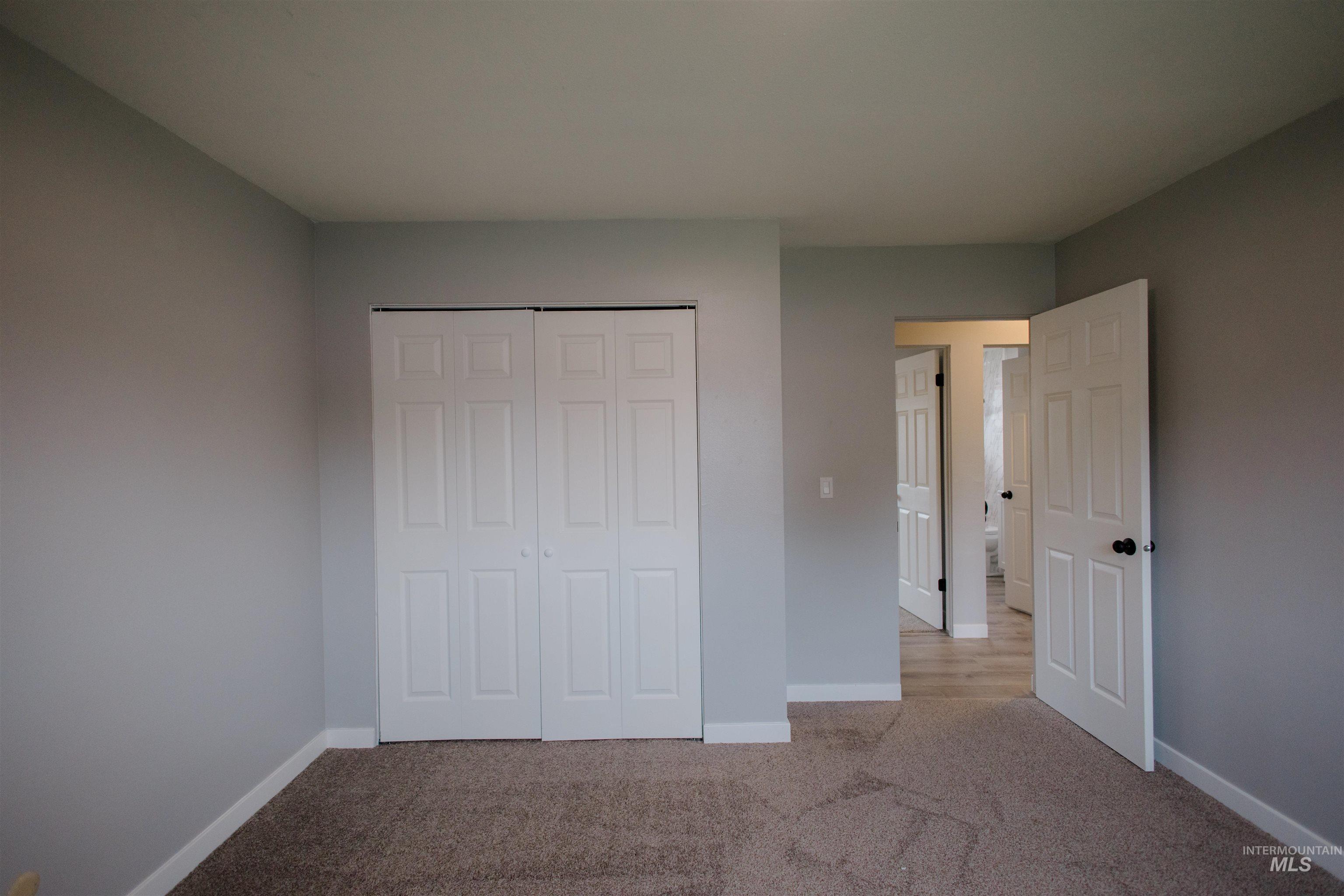 870 N 10th E Property Photo 17