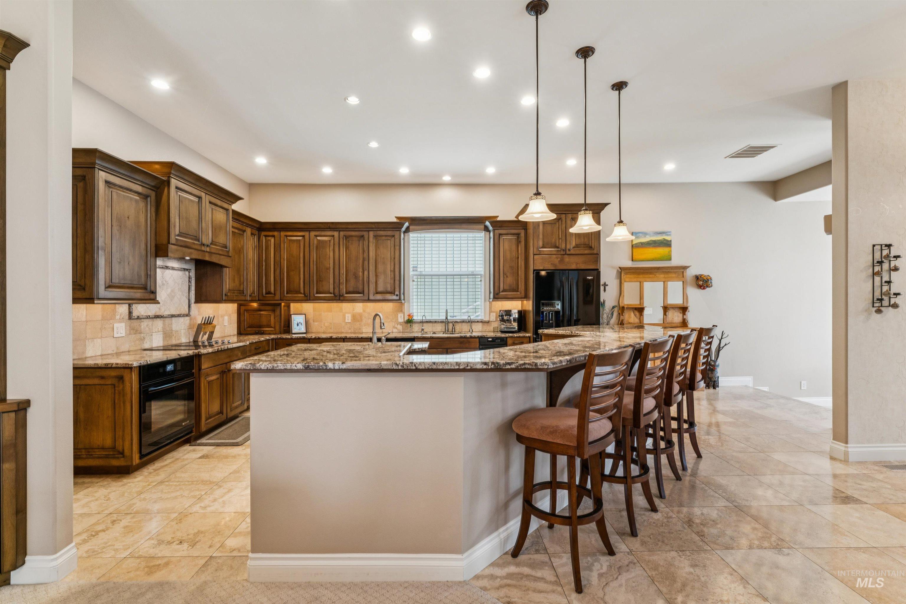 719 Parkside Way Property Photo 12