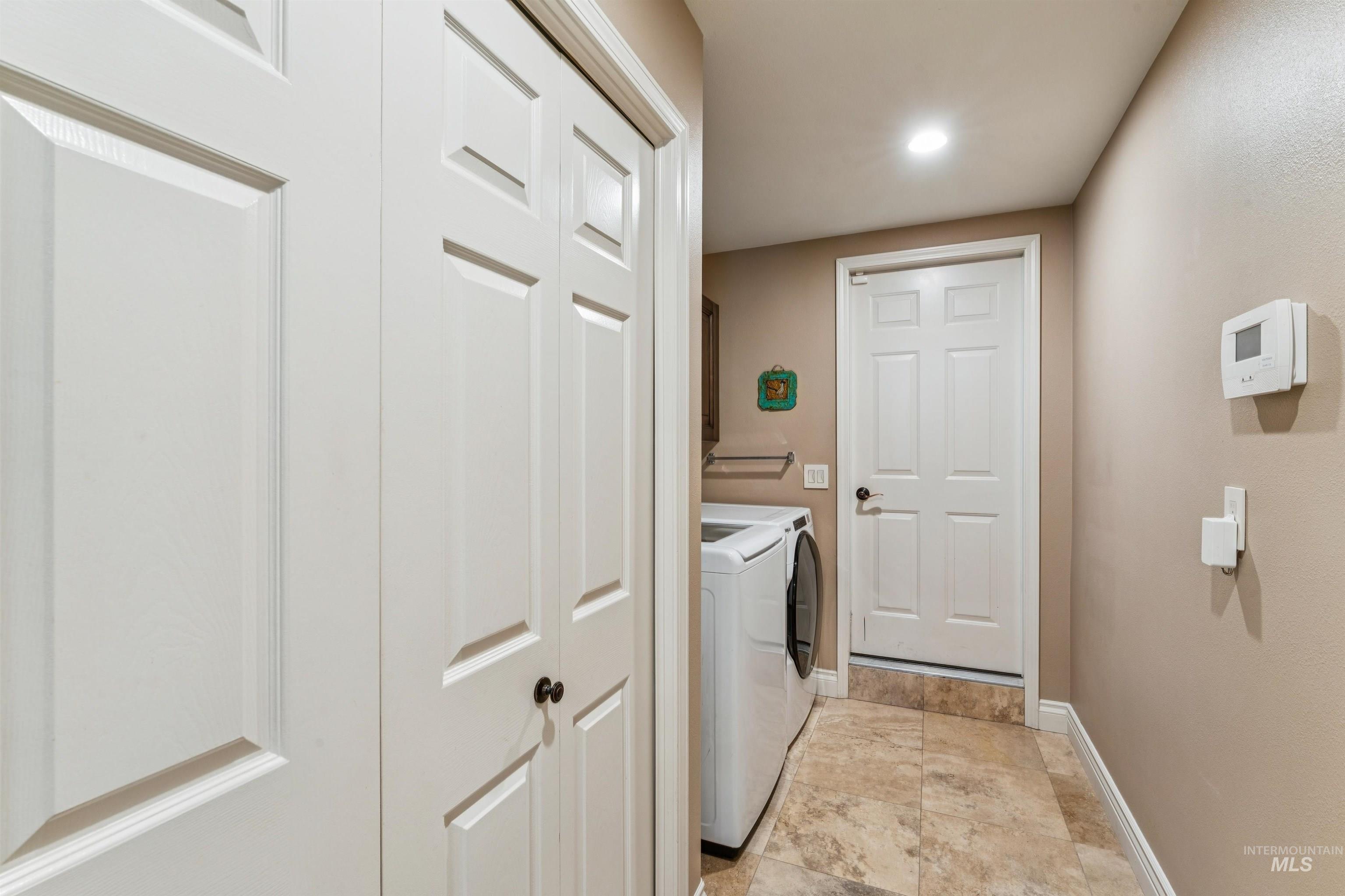 719 Parkside Way Property Photo 33