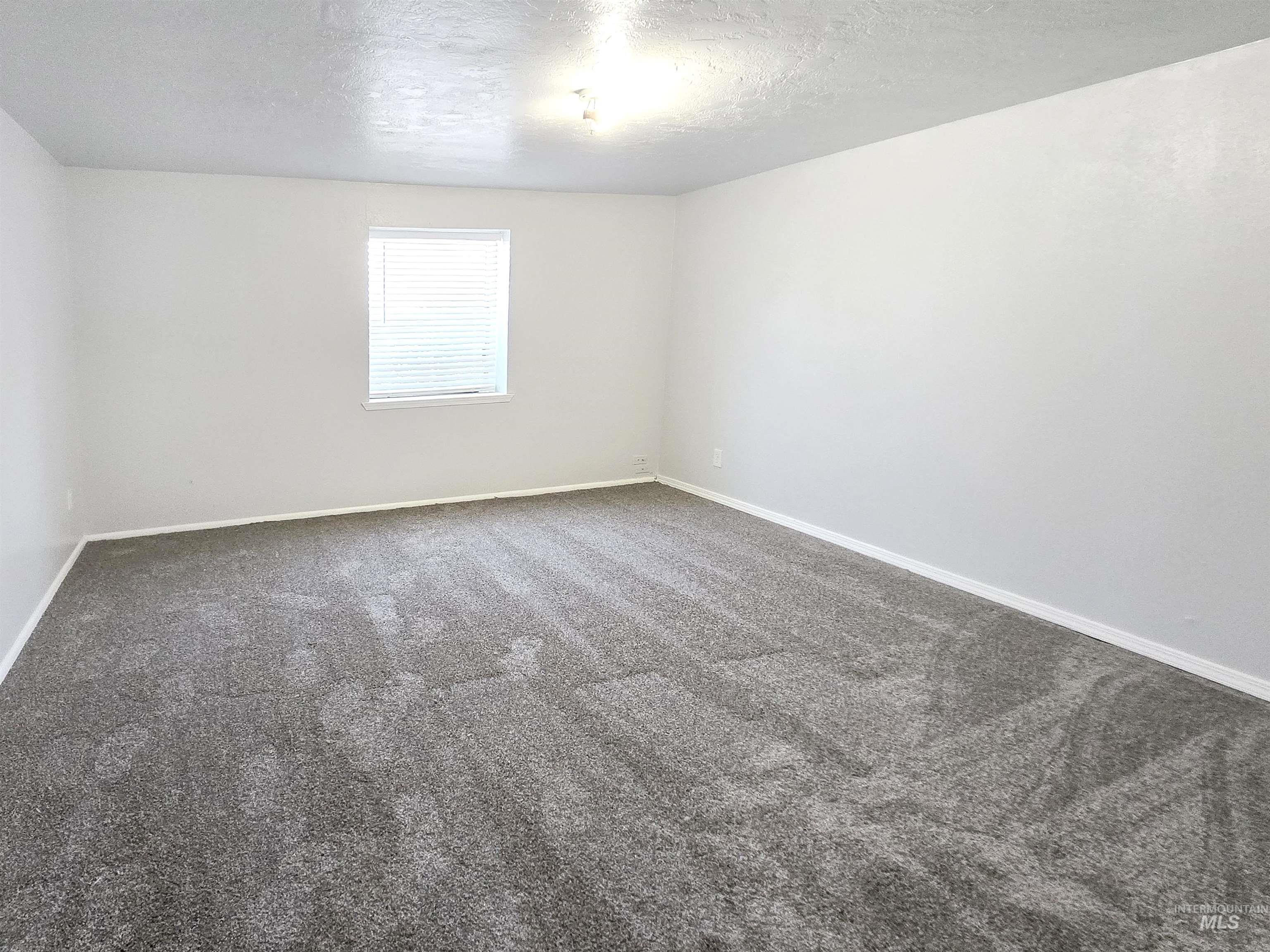 3844 Jason Ave Property Photo 8