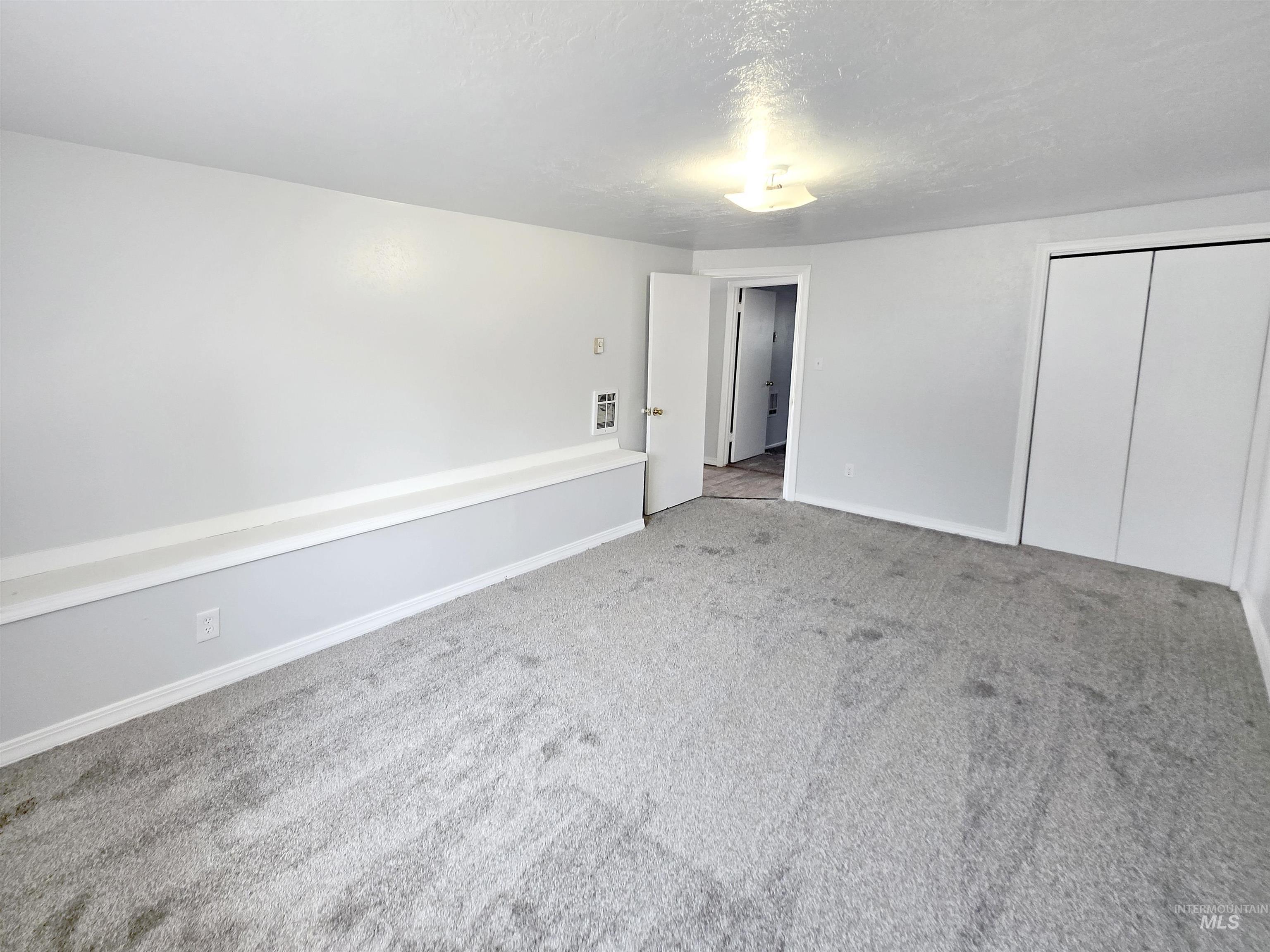 3844 Jason Ave Property Photo 9