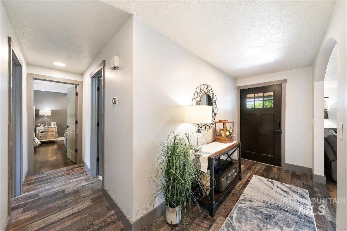 2845 S Chinkapin Ave Property Photo 17