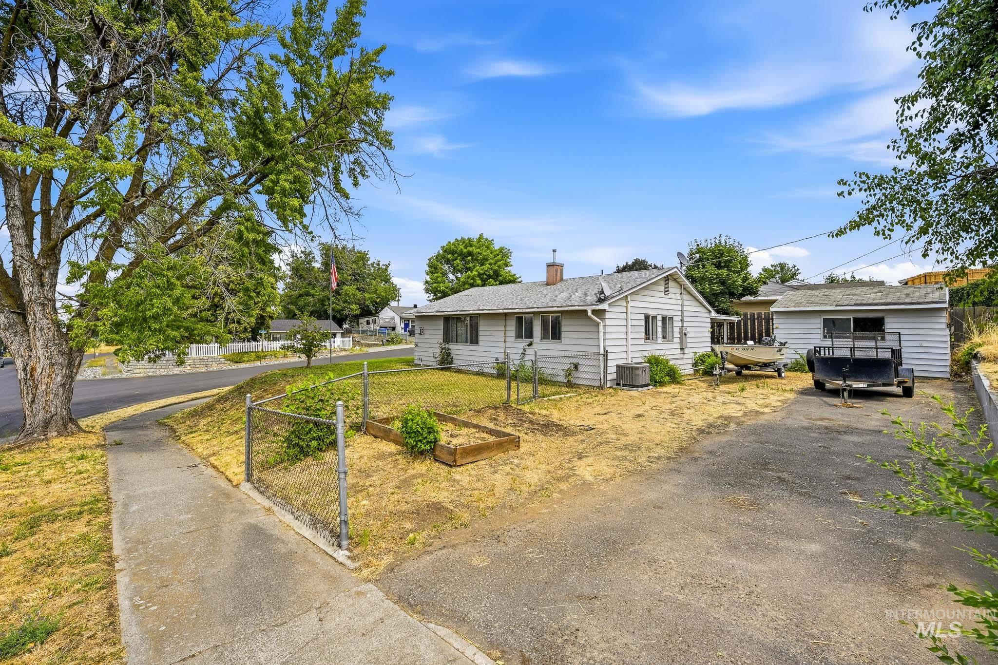 2602 9th Ave Property Photo 23