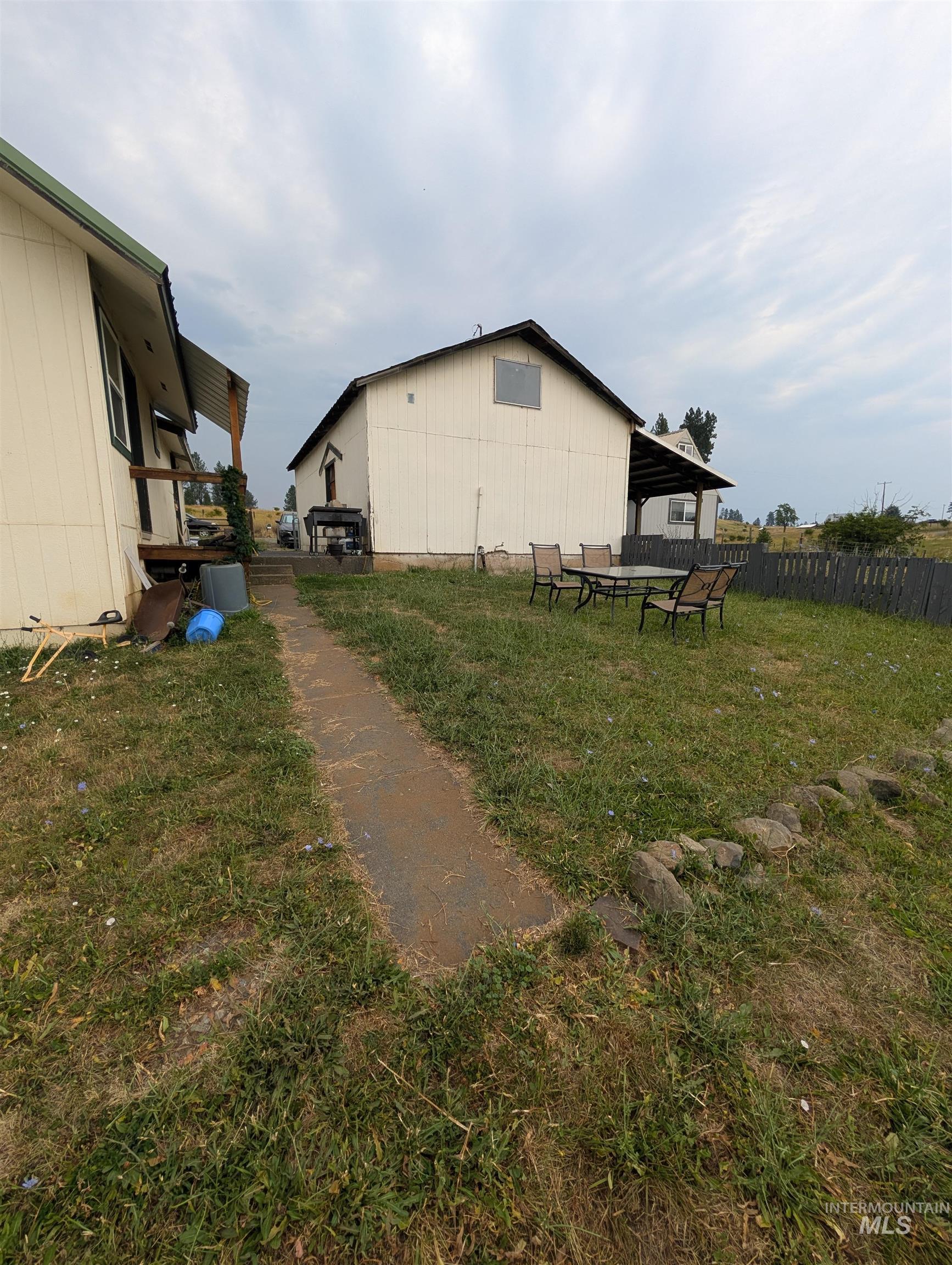 266 Trenary Road Property Photo 3