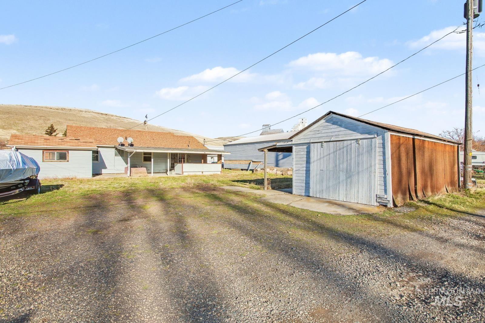 1830 Columbia Street Property Photo 25