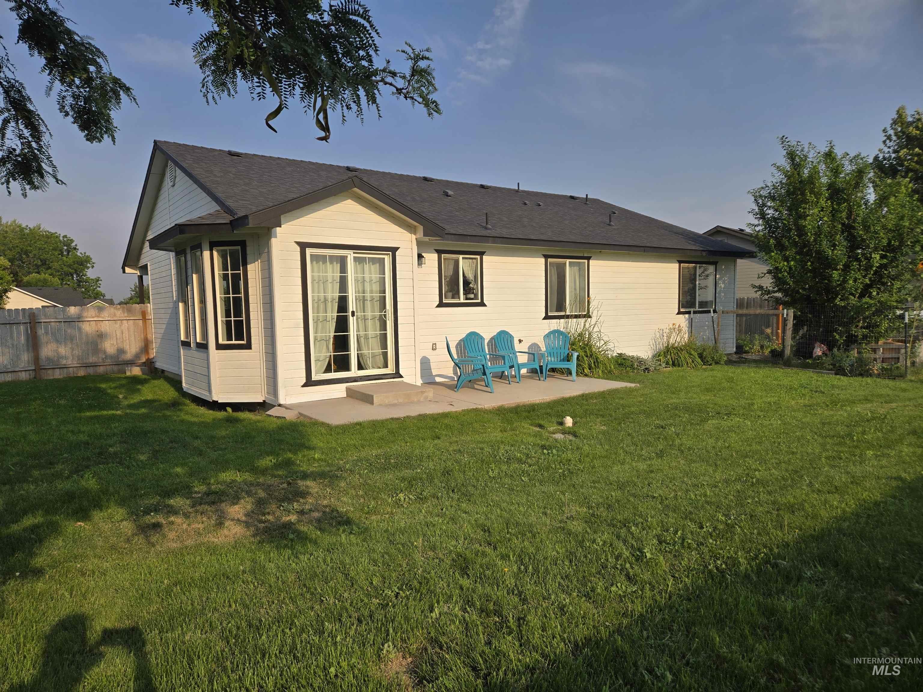 109 Rose Petal Ct. Property Photo 17