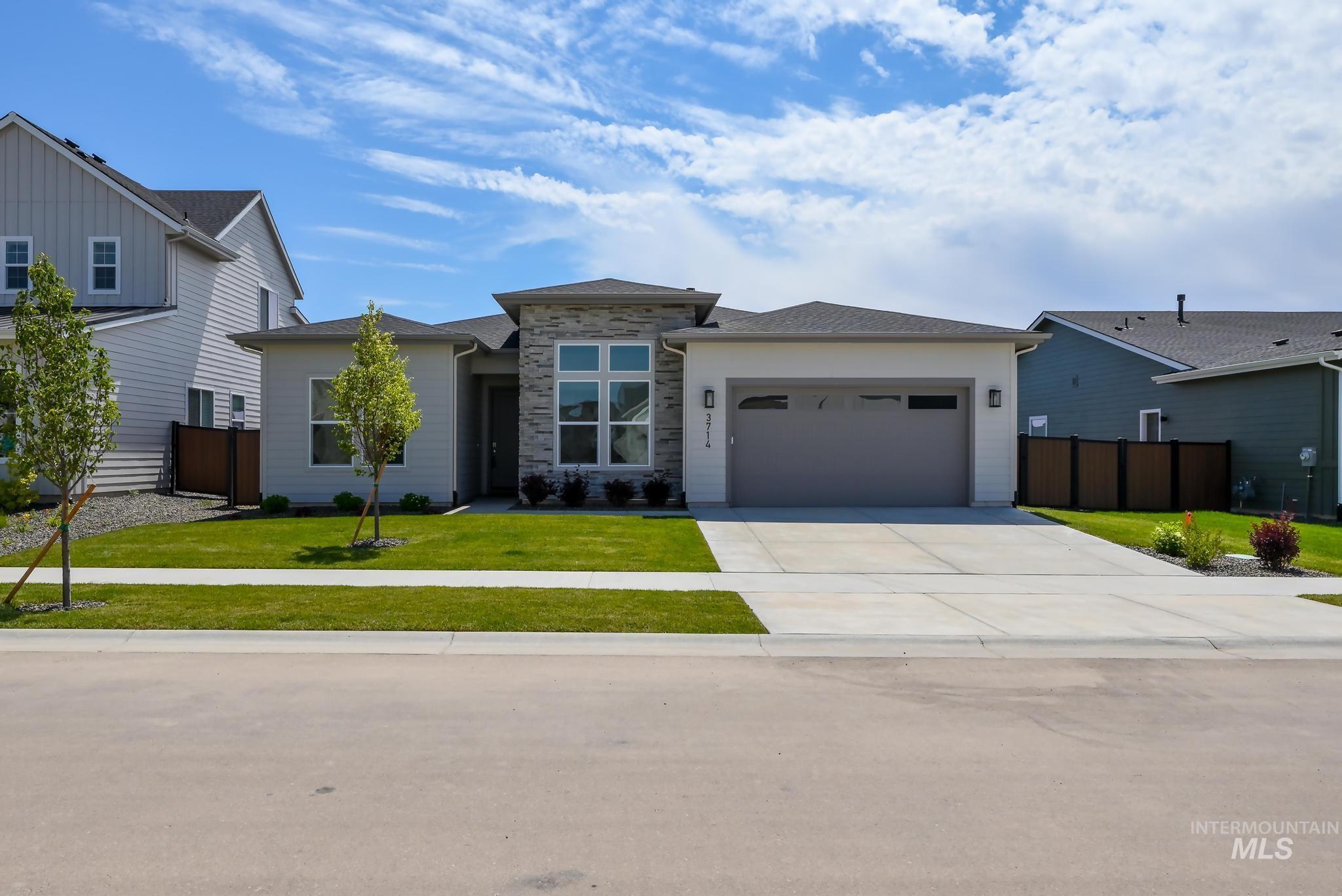2640 N Silverbell Way Property Photo 1